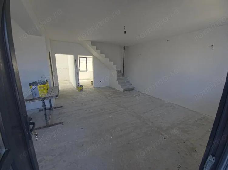 Casă cu Teren 210 Mp în Valu lui Traian