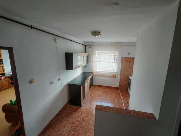 Apartament cu 2 camere decomandat, mobilat în Ultracentral