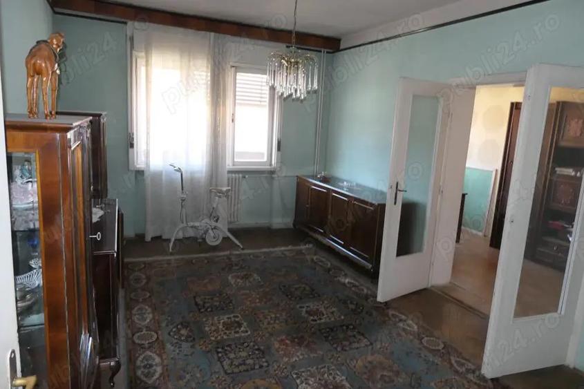 Apartament 4 camere foarte spa?ios - tot etajul, loca?ie excep?ionala - 8