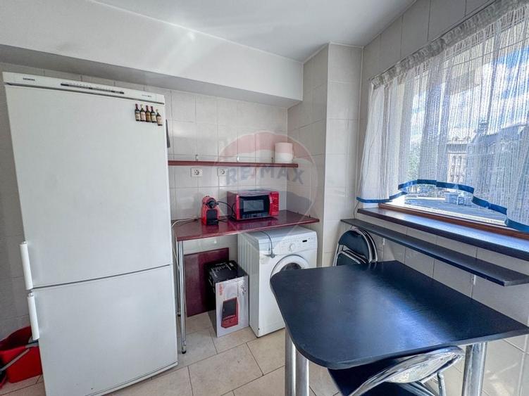 De inchiriat – Apartament elegant cu 3 camere,  Zona Piata Rosetti - 18