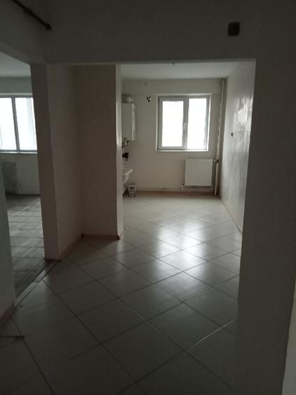 Proprietar -   apartament Casa de  Cultura sau schimb cu casa Sinaia  centru - 6