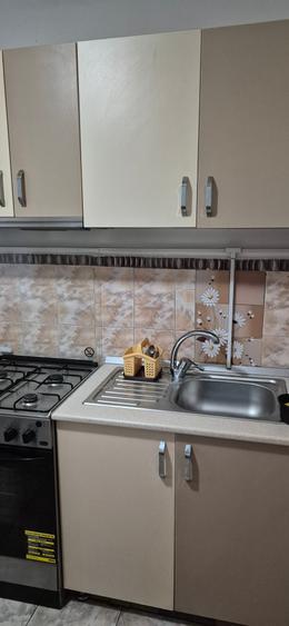 Apartament cu 2 camere decomandat în Micro 12