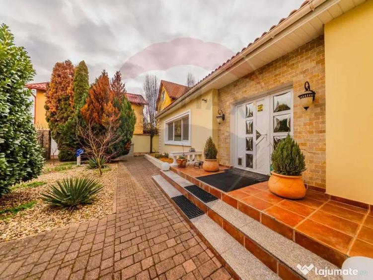 Vila cu 4 camere de vanzare 921 mp zona Subcetate,Arad - 10