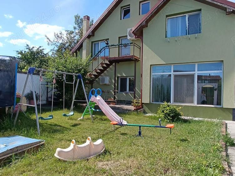 Casa spatioasa cu teren generos - 1