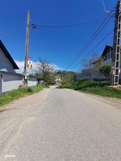 Vand casa cu panouri solare si centrala ,la 7 km de Mioveni - 7