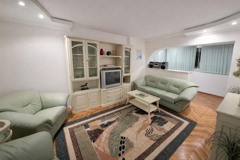 Apartament 3 camere -Ultracentral – vedere panoramică asupra orașului - 5