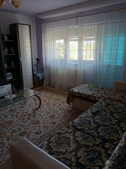 DE VANZARE apartament zona stadion 1 - 1