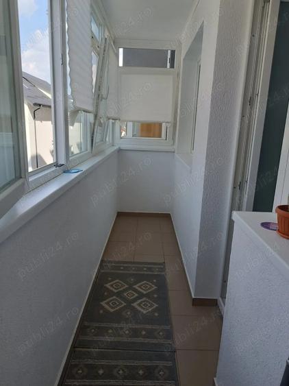 Vanzare apartament 3 camere - 2