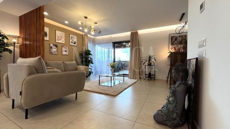 Casa 4 camere de vanzare in Dezmir - 2