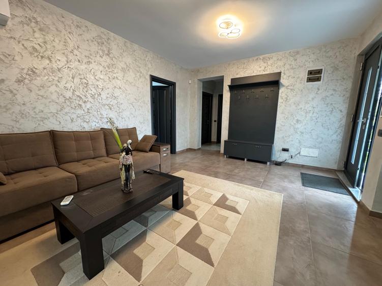 Apartament cu 3 camere Bucium - 2