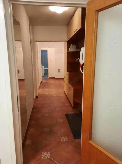 camera de inchiriat intr un apartment de 3 camere zona obor - 2