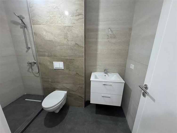 Gars + parcare inclusa in pret ,etaj 3, lift, bl nou, MUTARE IMEDIATA - 7