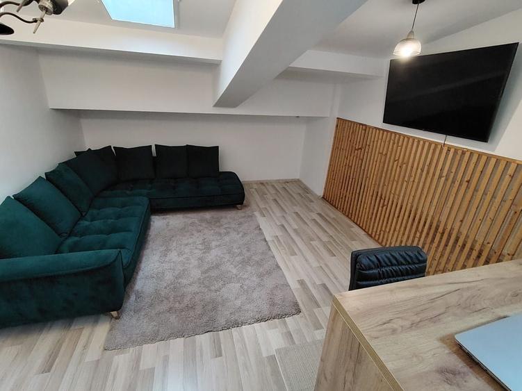 Apartament cu 3 camere decomandat, mobilat în Gorjului