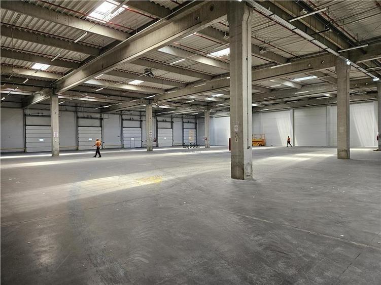 Spatiu Industrial - 2600 mp - Depozitare - Distributie - 8