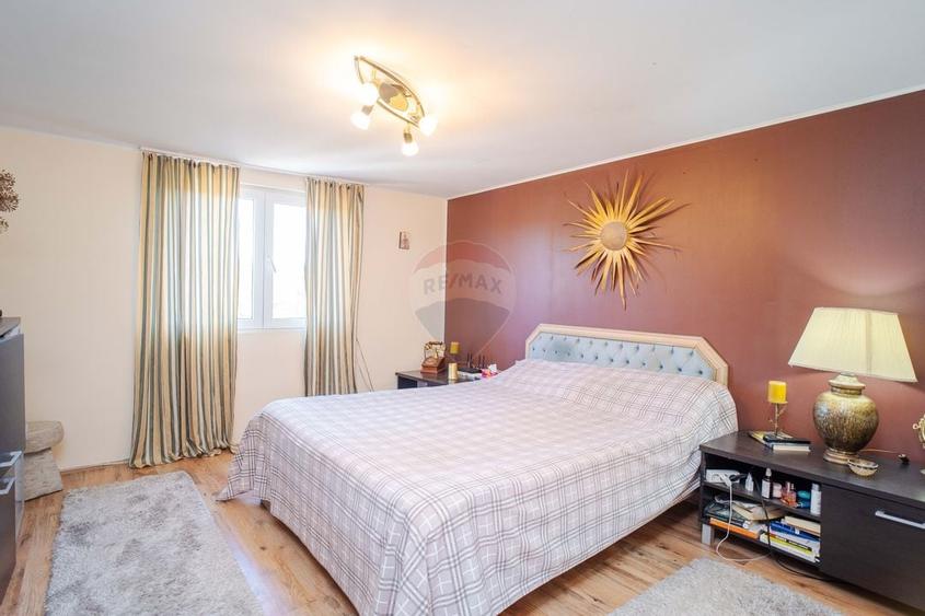 Casa / Vila spatioasa cu teren in zona centrala Sararie - 15
