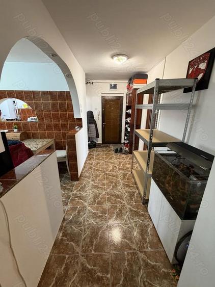 De vanzare de 3 camere din 85 strada Margeanului cu Alexandriei Centrala Termica - 7