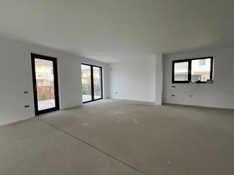 De vanzare vila individuala complex langa lac Corbeanca - 12