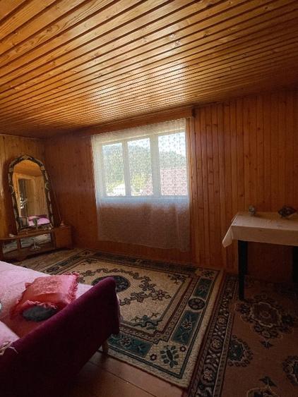 Casă individuală cu 5 camere cu Teren 1045 Mp în Central
