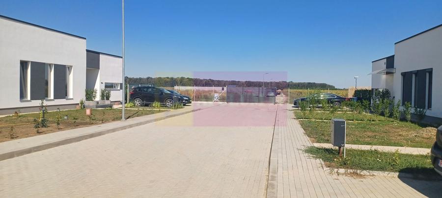 Casă individuală cu 4 camere cu Canalizare în Săbăreni