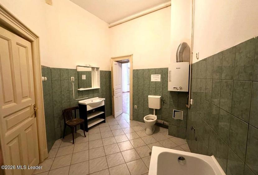 B-dul Carol Nr. 59, 219 mpu, 8 Camere, Etaj 1 din 3, Balcoane 11 mp! - 22