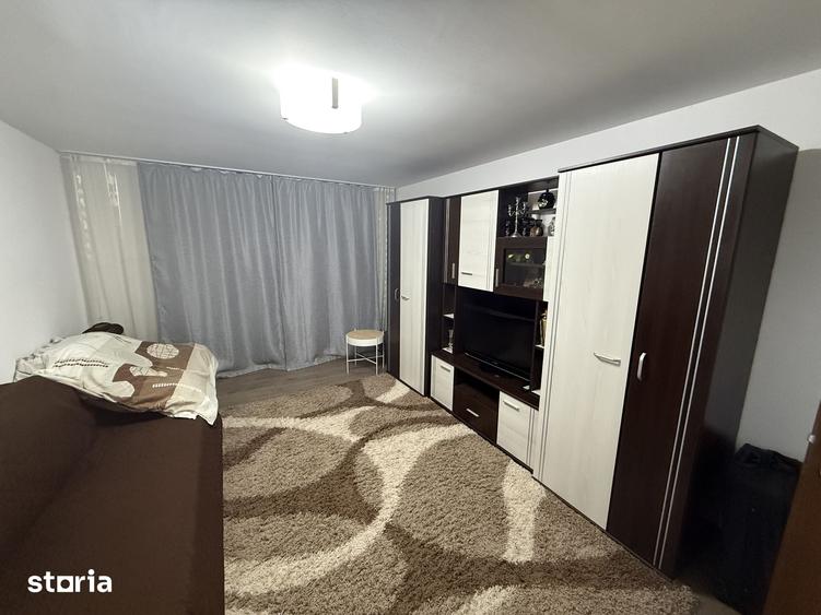 Apartament cu 2 camere decomandat în Micro 4
