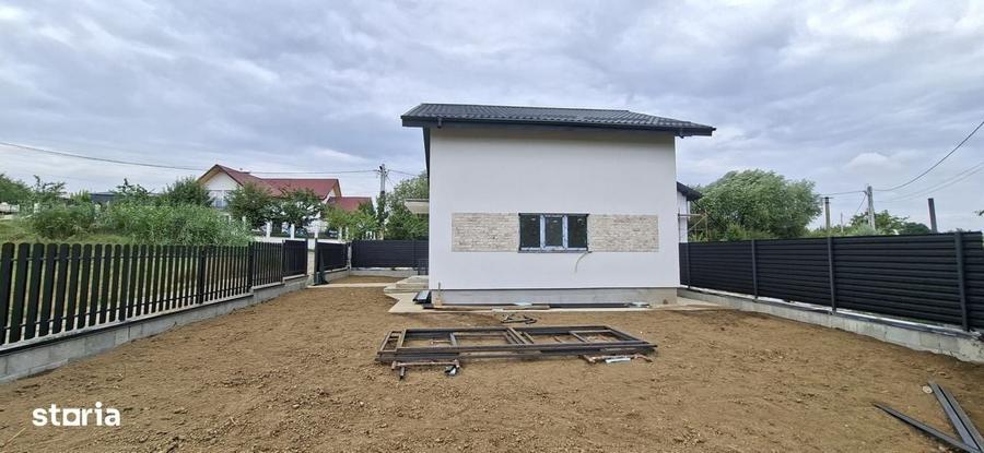 Casă cu 4 camere în Holboca