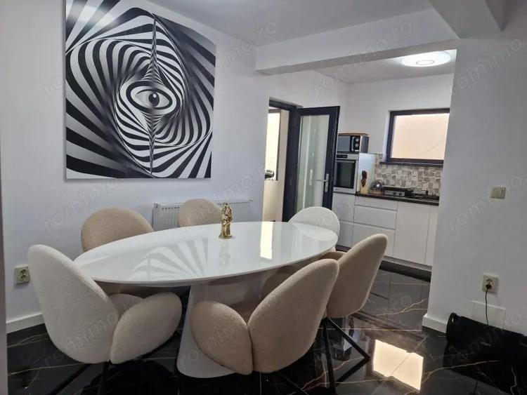 Casa de lux de vanzare in Leamna de Jos confort, elegan?a ?i lini?te - 4