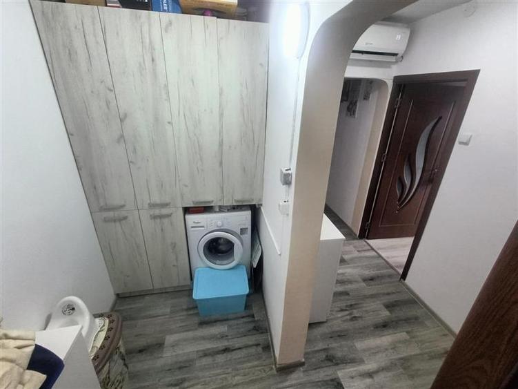 Apartament de vanzare 3 camere decomandat Mioritei/Bradului - 11