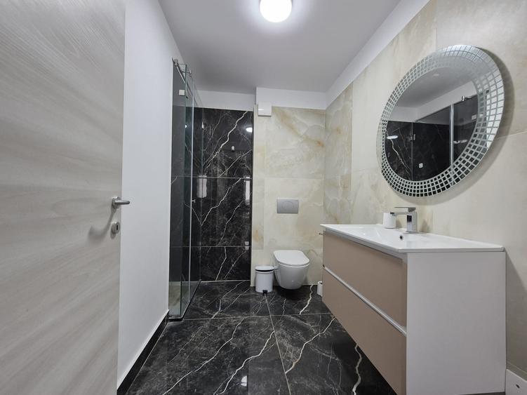 Mamaia - WHITE TITANIC- apartament spectaculos la malul marii - 9