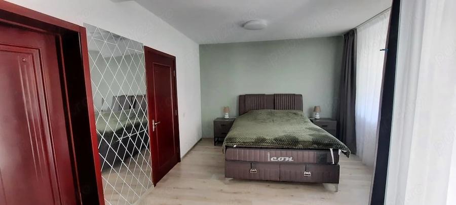 Apartament cu 4 camere decomandat în Cioplea