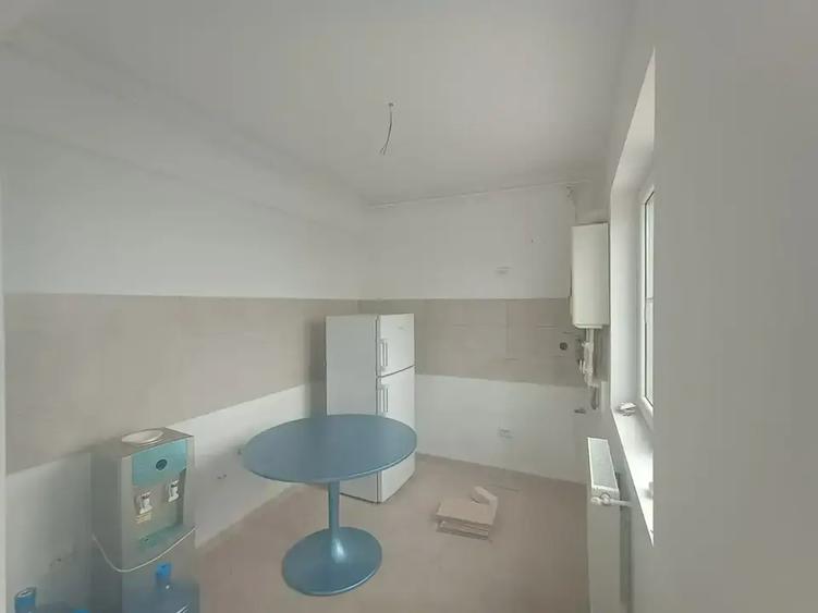 Garsoniera cu Terasa 8 minute Metrou Nicolae Teclu - 6