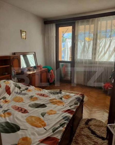 Apartament 3 camere, decomandat, etajul 2, zona Grivita - 2