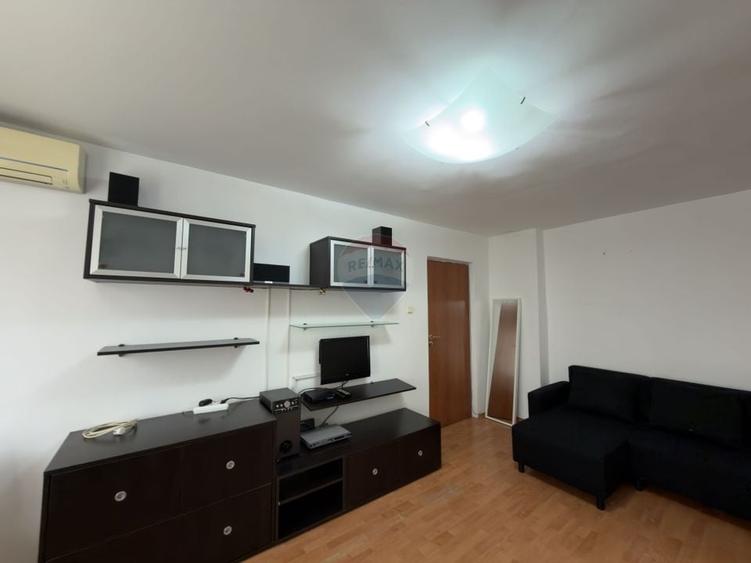 Garsoniera de închiriat 6 minute de Metrou Piata Iancului - 1