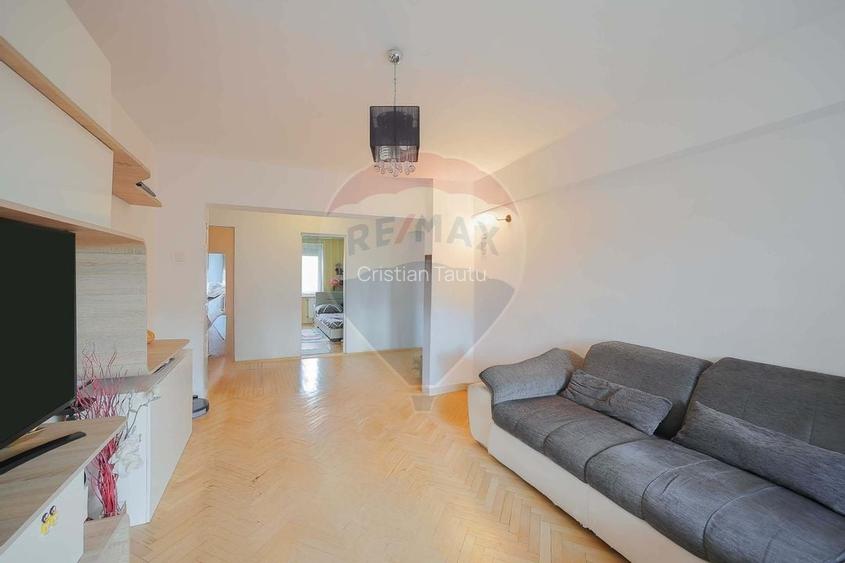 De vanzare apartament 4 camere B-dul Stefan cel Mare, Rogerius De vanzare apartament 4 camere B-dul Stefan cel Mare, Rogerius