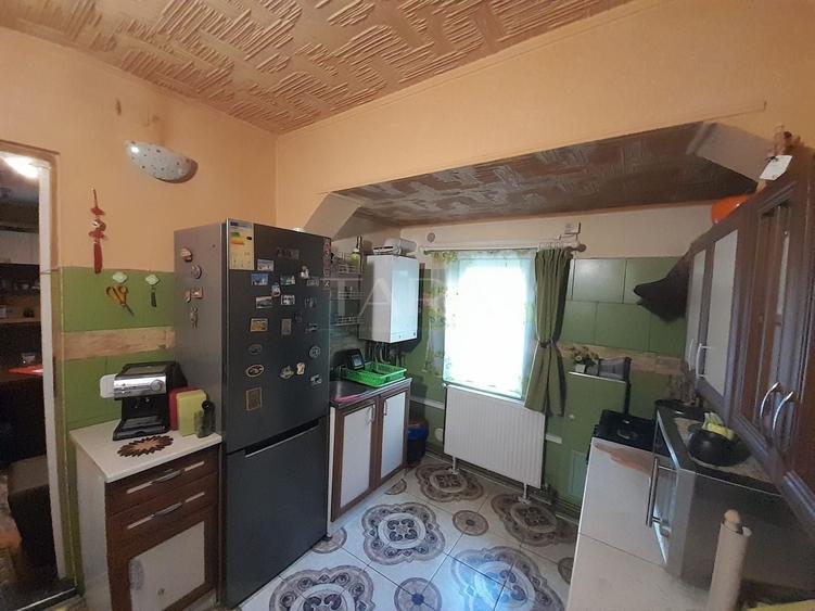 Vanzare apartament la curte comuna in zona centrala - 6