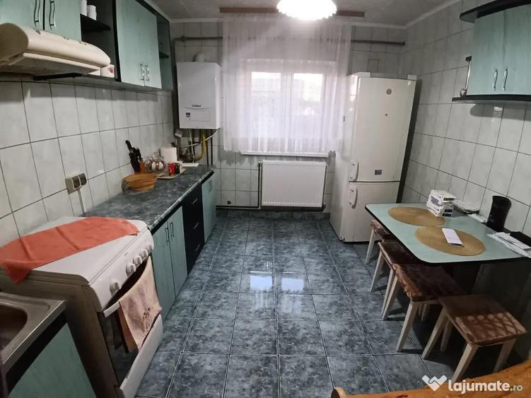 Apartament cu 2 Camere Decomandate in Burdujeni - 2