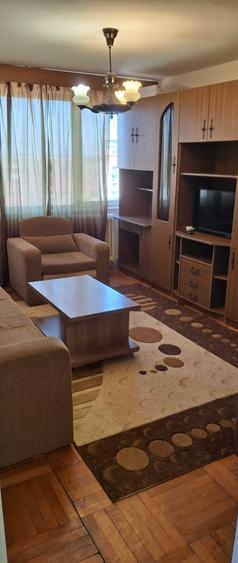 Apartament cu 2 camere decomandat în Romanilor