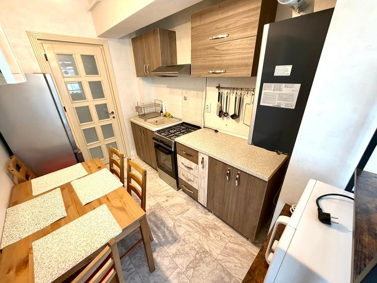Intabulat!Apartament 2 camere,Mobilat 65mp Copou Royal Town - 3