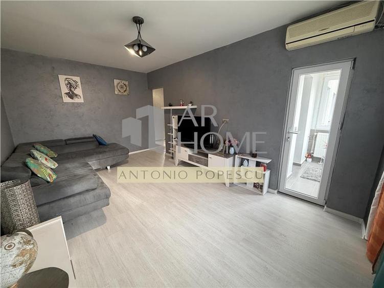 Apartament 3 camere, decomandat, Ploiesti, Democratiei/ Bd. Castanilor - 18