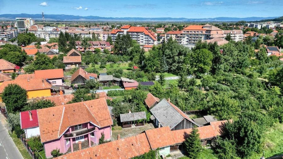 Covasna, casa cu structura deosebita, curte generoasa, dependinte foarte utile! - 6