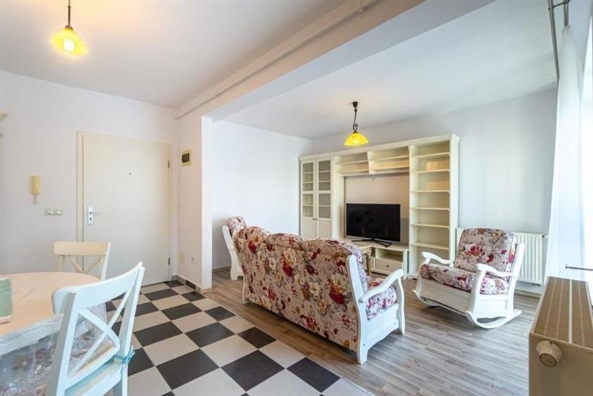 Avantgarden, Brasov - 3