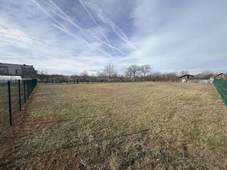 Teren intravilan Baicoi (Tufeni) - 3