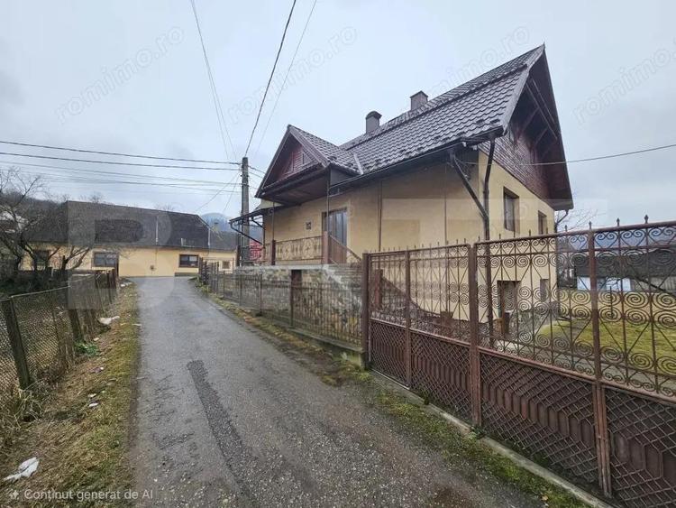 Casa spa?ioasa cu priveli?te spre munte, in Gura Ro?iei Ro?ia Montana - 17