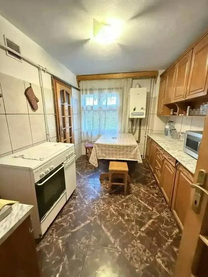 Apartament pentru muncitori zona Odobescu-Brancoveanu - 12
