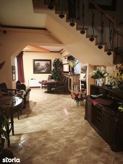 Casa impozanta in inimaSibiului,8camere ,saseasca,mobilier de colectie - 5