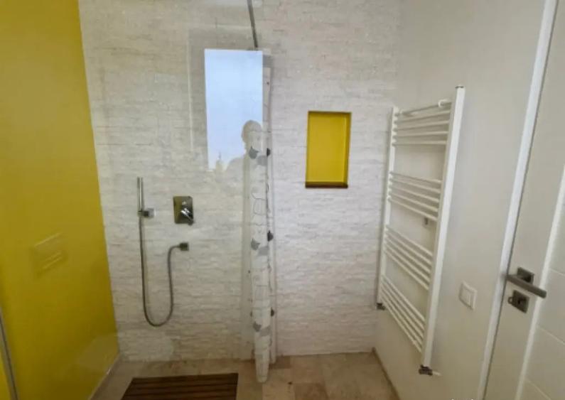 Casa cu 4 camere, moderna, 115 mp, 3 parcari, zona Terra - 1