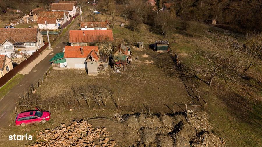 Teren intravilan de 302 mp in localitatea ?oimo? - 3