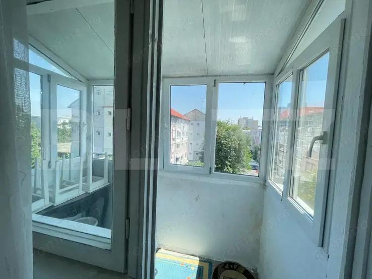 Apartament de vanzare, cu 2 camere, 38 mp, zona Niela - 3