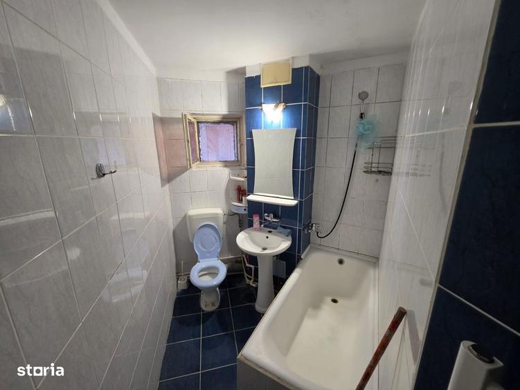 Capitol(Blvd Mamaia)- 2 camere decomandate, etaj 3- 136.500euro - 11