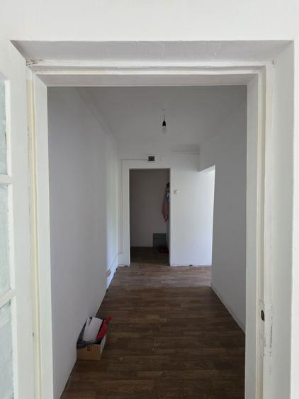 De vanzare Apartament cu 2 camere - 1